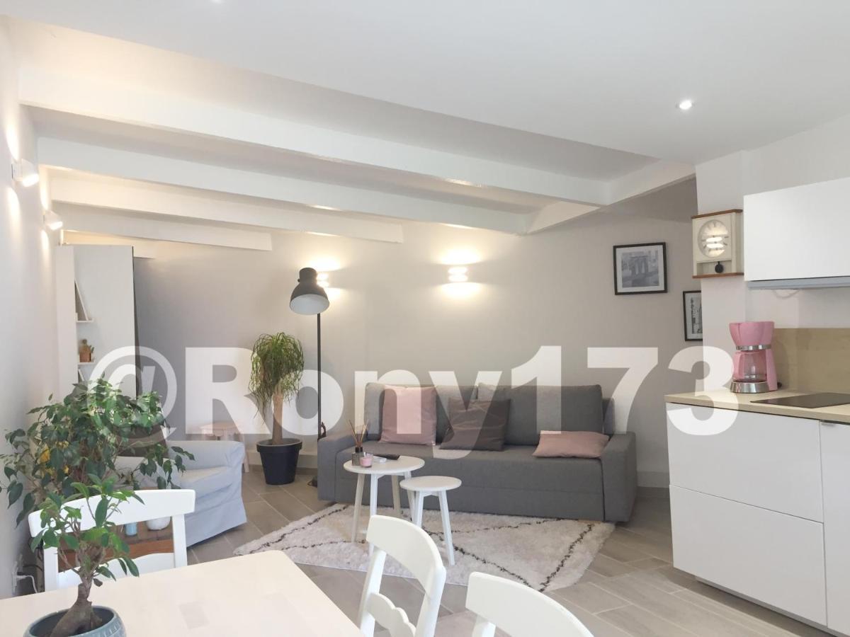 Studio Proche Mer Et Ville Toulon 2 Pers Ngoại thất bức ảnh